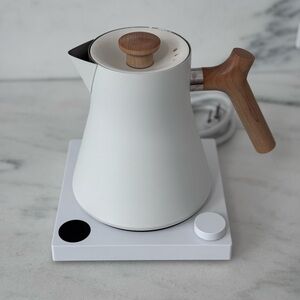 Fellow Corvo EKG Electric Kettle White and Oak